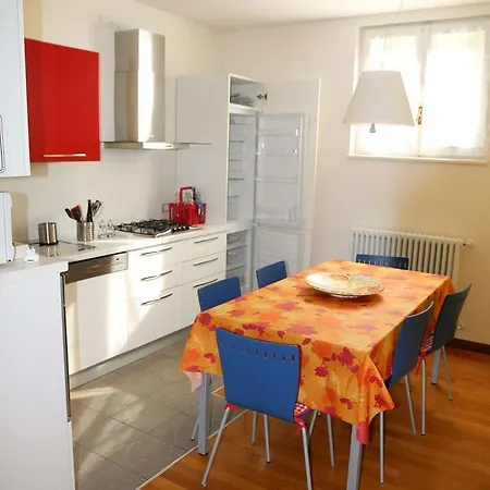 Giona Apartment Maccagno